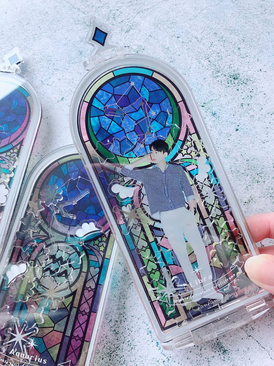 トゥインクルムーンアクリルフレーム fanfancy＋ / ファンファンシープラス على X: 