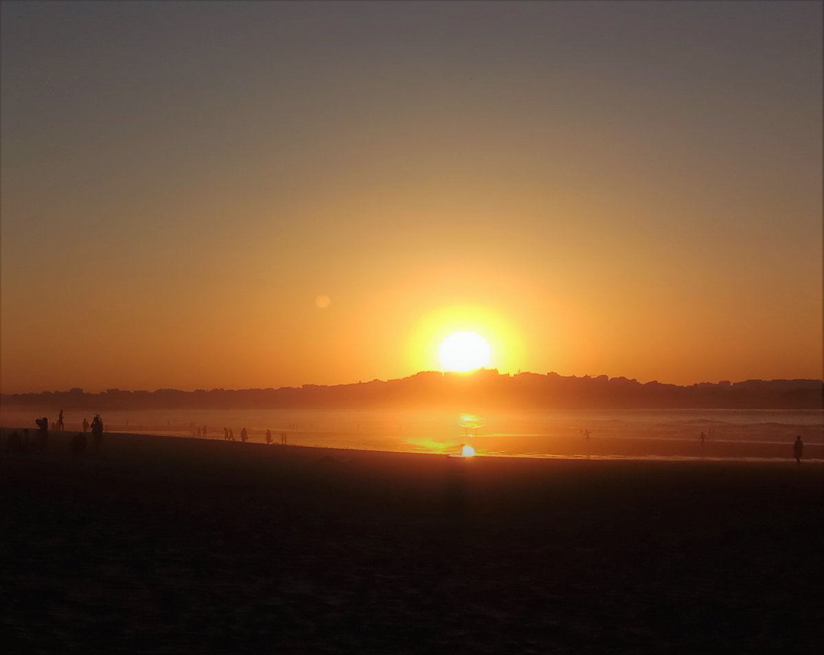 deustoNeuroLab's tweet photo. Buscando el #sol... Os deseamos #FelizFinde ⛅️
#Eguzkia-ren bila... #Asteburu zoriontsua opa dizuegu 🌊
Chasing the #sun... We wish you a #HappyWeekend 🌞
#ostirala #viernes #friday #spring #udaberria #primavera #mayo #maiatza #may https://t.co/mWOHybVCuR