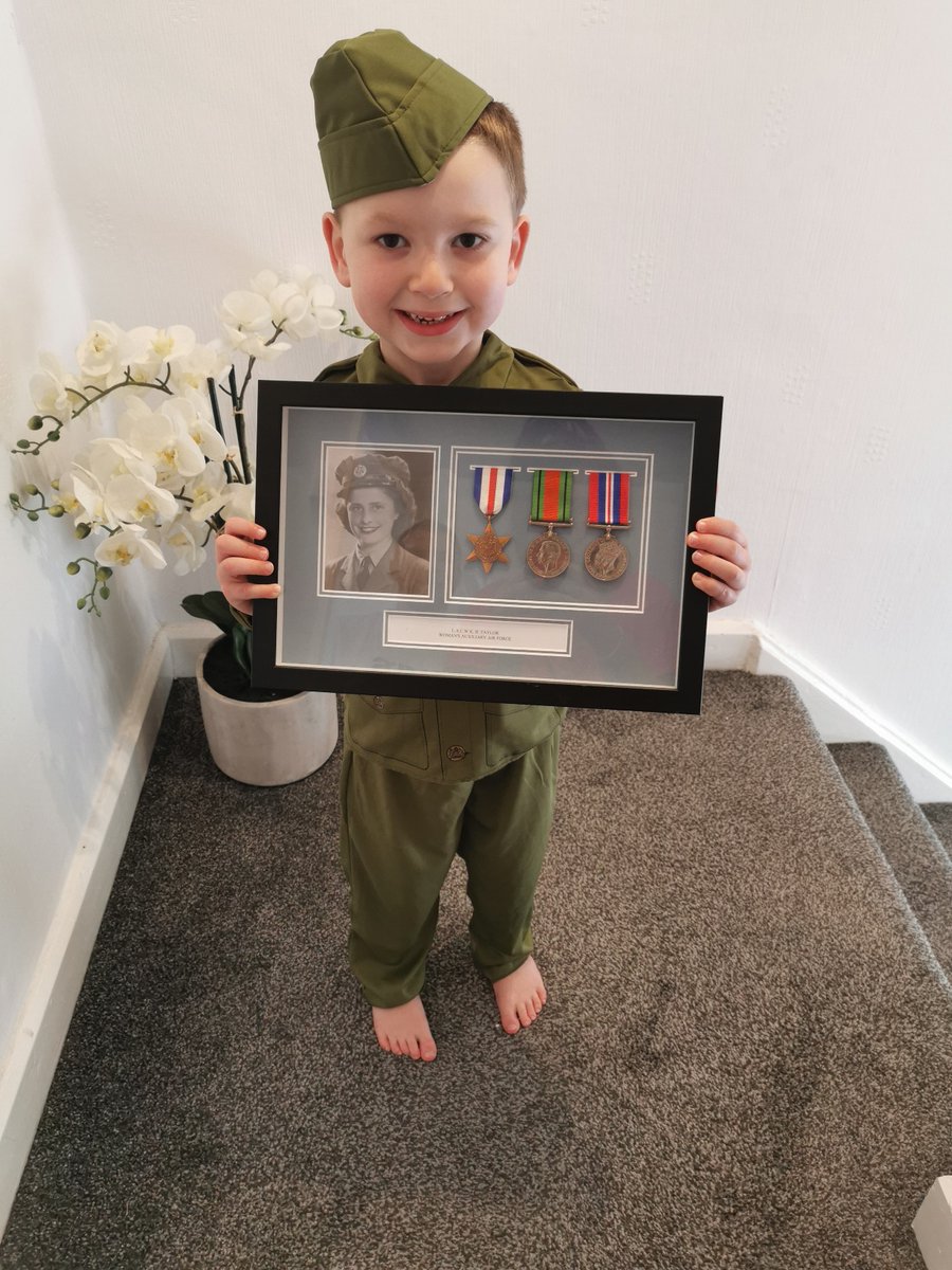 TerraceRoad's tweet photo. This boy from #trpturtles is remembering his great grandmother who was in the air force in World War 2. Doesn't he look incredible! #trpkuw https://t.co/HZitUDXZF9
