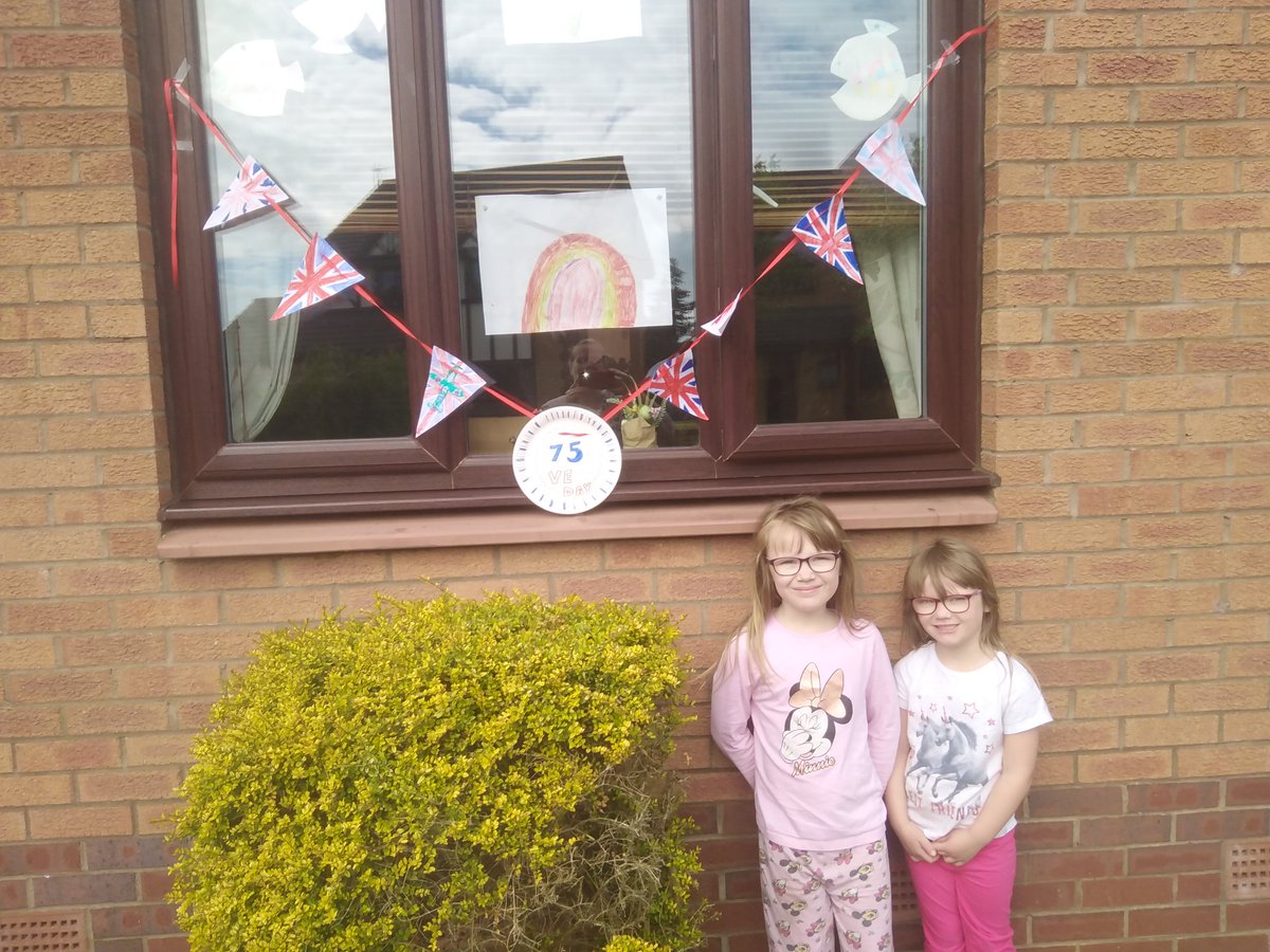 LisaGib9kid's tweet photo. @TroonPS #VEDay2020 #veday75thanniversary
Rosie P3 and Ella Mae EYC made bunting with help from big brothers Oliver P6 and Finlay P4 to celebrate VE day we also made war cake from an old war time receipe https://t.co/94kjNd9YJP