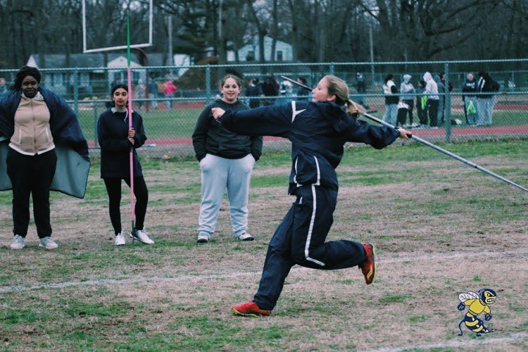 samschlottman's tweet photo. happy FANATIC FRIDAY! today i am posting some pics from my previous years of track as i am very sad that i did not get to have my final season. this sport has given me the chance to grow in so many ways💛💙#YellowjacketPride @EHHSMrHughes @EHHSPBIS @HarkinsEHHS @EHHSPrincipal https://t.co/bAMD376WyO