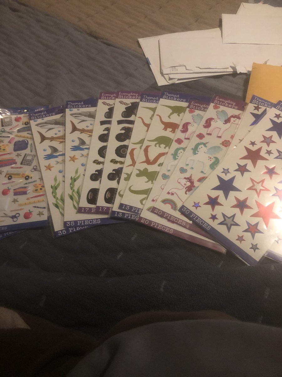 ALAPreschool's tweet photo. Missing our preschoolers!! Letters and stickers sent!! #AmericasLittleAngels #EarlyChildhoodEducation #ConnectingDuringCorona https://t.co/vd8Efw3XQU