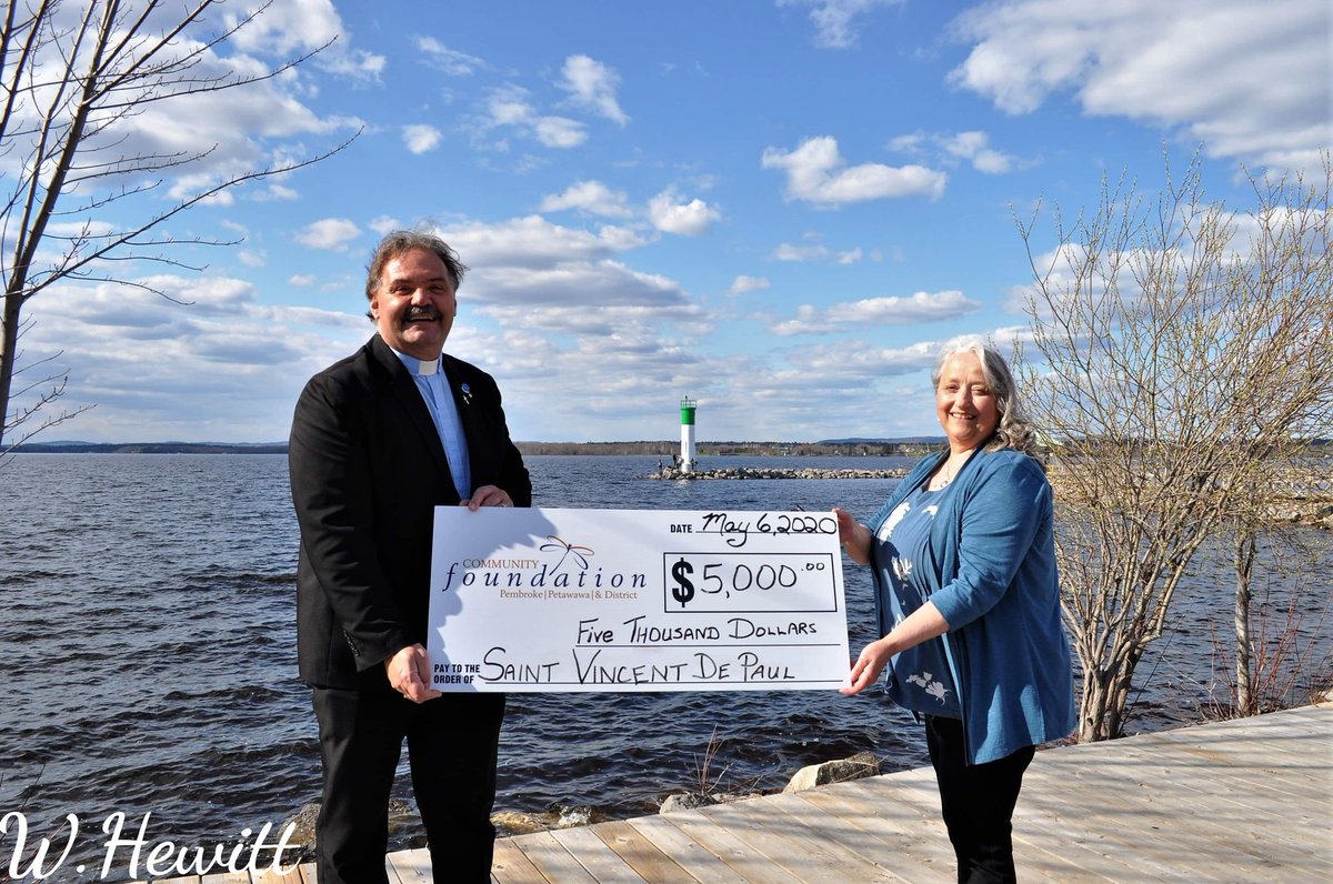 PPDCFoundation's tweet photo. The Foundation has gifted $5,000 each to the Petawawa Pantry Food Bank, The Grind, St. Joseph’s Food Bank and Saint Vincent de Paul’s Soup Kitchen to support one of the community's greatest need, food security. #givingthatgrows https://t.co/bWPFoWQnS4