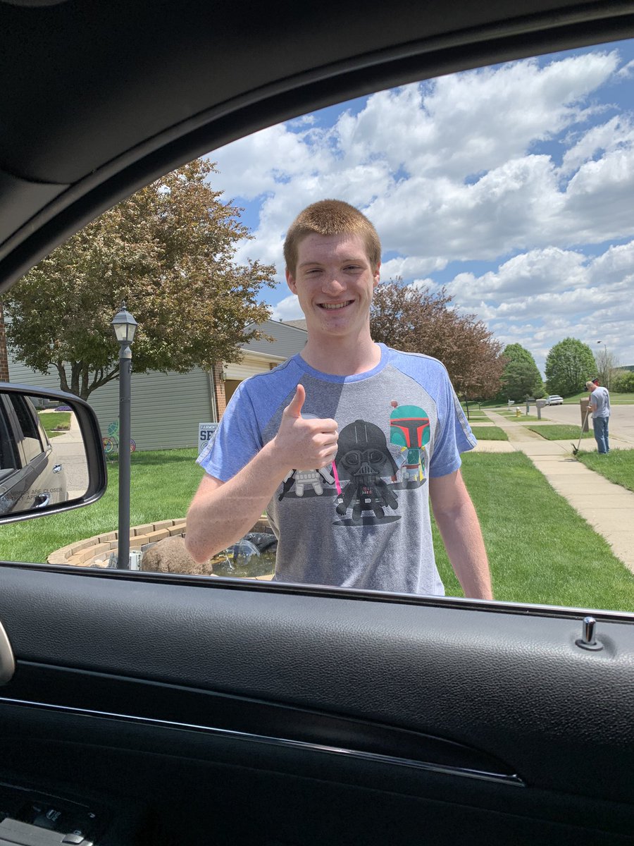 KFhsib's tweet photo. We got to see (from a distance) these IB Diploma Candidates today and congratulate them for their hard work and dedication throughout the past two years. And there are 9 more smiles out there too. We can’t wait to see where they go and what they do in the world! #WeAreFirebirds https://t.co/9mMVPUyCbK