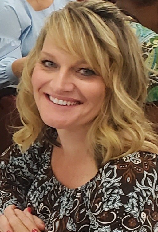 CynthiaMcCray19's tweet photo. Day 11:Union Grove Middle welcomed two 1st year APs this year. Sarah Bass, a Wolverine for years, brings her knowledge of operations & culture, while Dana Flowers, joining mid-year brings her instructional experience. A great duo!#APIP2020 @DFlowTeaches @wolverinesfor13 @ugm_hcs https://t.co/FKrFGWEgxQ
