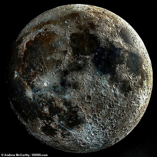 This is the best Moon photo I've ever seen.
(through Andrew McCarthy's backyard telescope)
bit.ly/3ch7BEr
