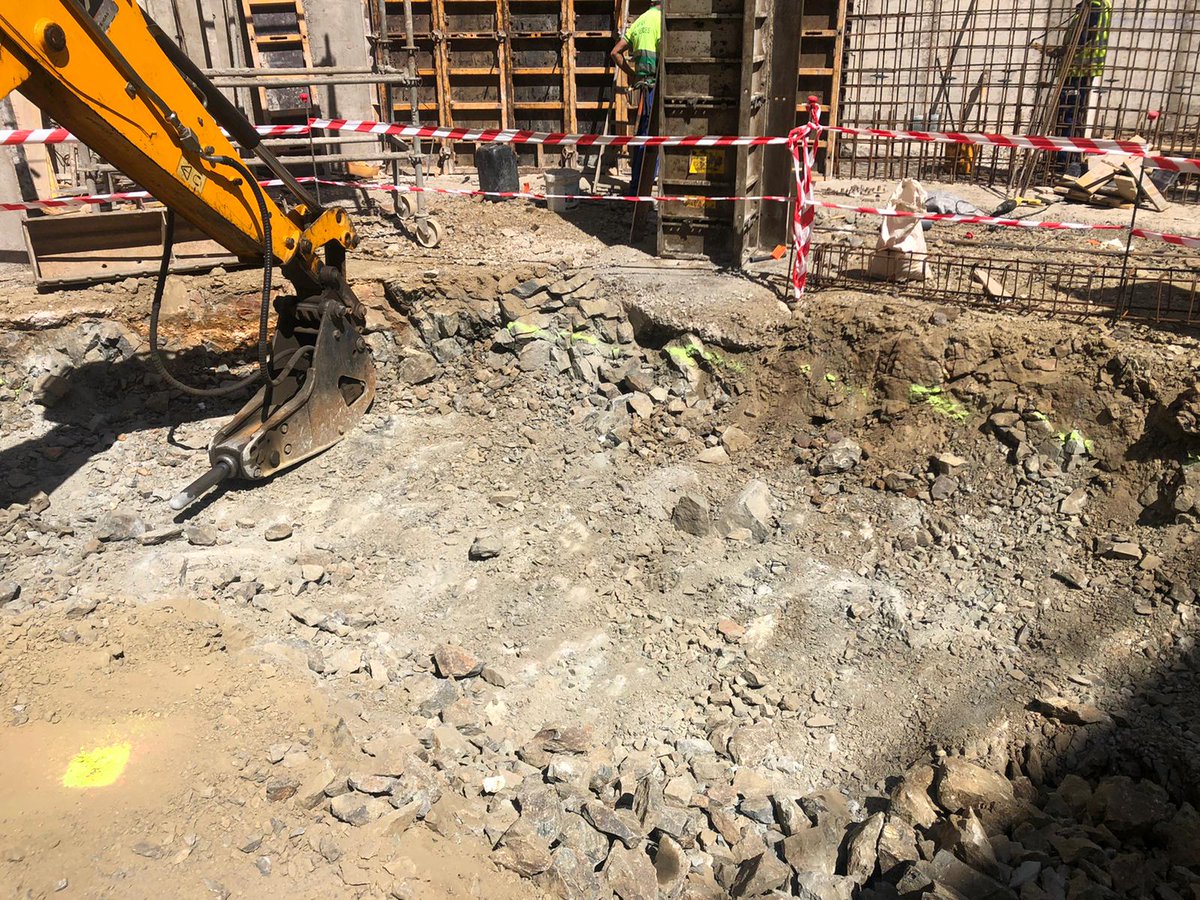 Cerramos la semana con la ejecución del Teatro María Luisa de Mérida, en el que se están armando ya las pantallas y pilares. Buen finde a todos!