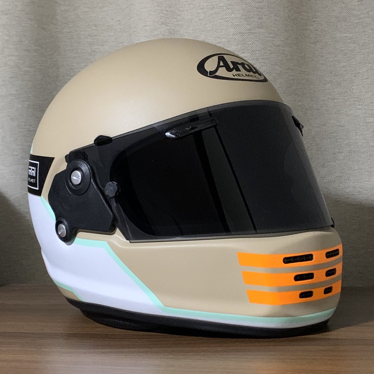 になります Arai 赤色 ミラーシールド装着 クリアシールド付き RAPIDE