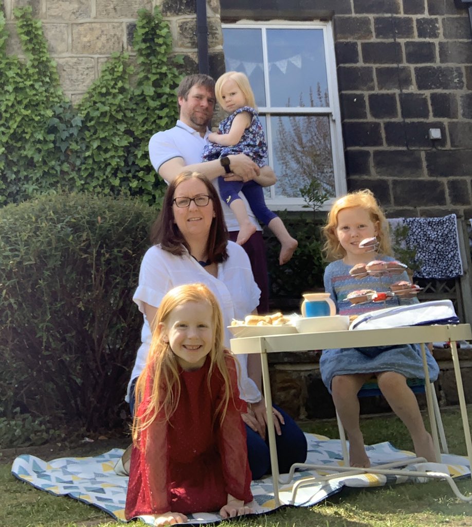 Elinor123's tweet photo. .@stmarysLS185AB had a lovely VE Day picnic in the garden, missing our friends though. Hope everyone has a great day in the sun xx https://t.co/moqswoTVA9