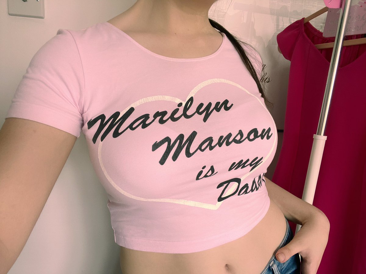 RosePinkDreams's tweet photo. Marilyn Manson is my daddy ๐๐๐ @nikkilipstick @marilynmanson #DOLLCULT https://t.co/h0D72UNk93