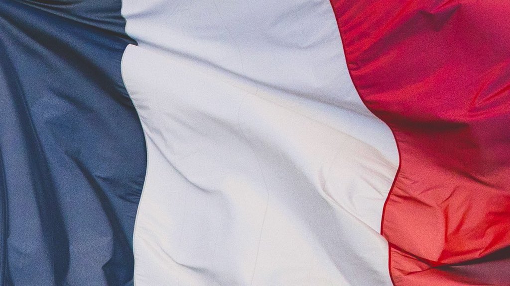 Le #8Mai2020 a un goût de #confinement, souvenons-nous, c’est la fin de la guerre en 1945 a exactement 23h01, l’Allemagne Nazie avait capitulé la veille, c’est un jour chômé depuis le 20 mars 1953, c’est une journée de #souvenir qui marque la fin de la seconde guerre mondiale