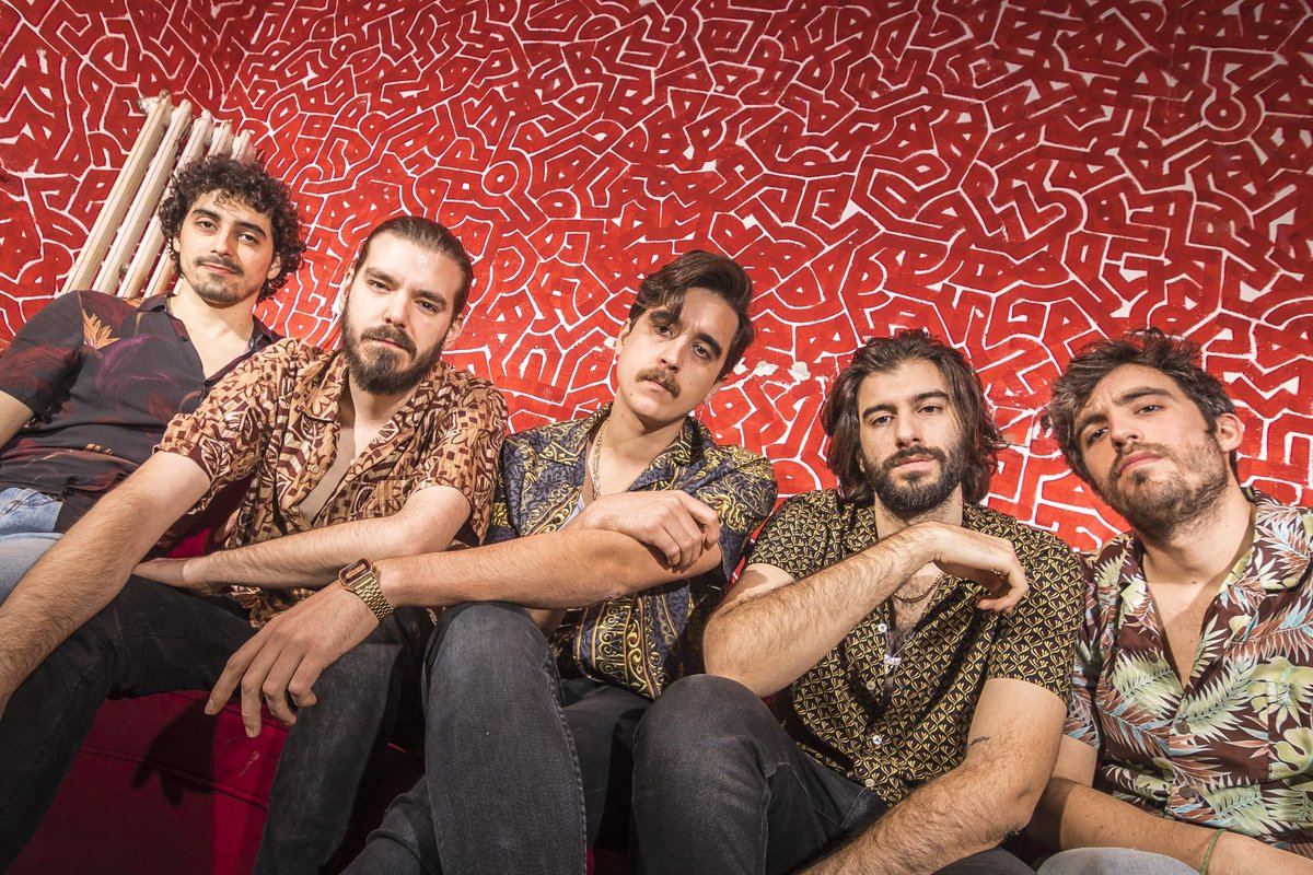 Has visto ya El Baile? 💃🌐🕺
El videoclip oficial ya se puede ver en nuestro canal de YouTube 🍿
Póntelo o pónselo y a mover las caderitas 🍑

youtu.be/i6_aGAV-FRM

#Videoclip #Estreno #ElBaile #GarajeLatino #RoyalFlash
🦚🦚🦚🦚🦚