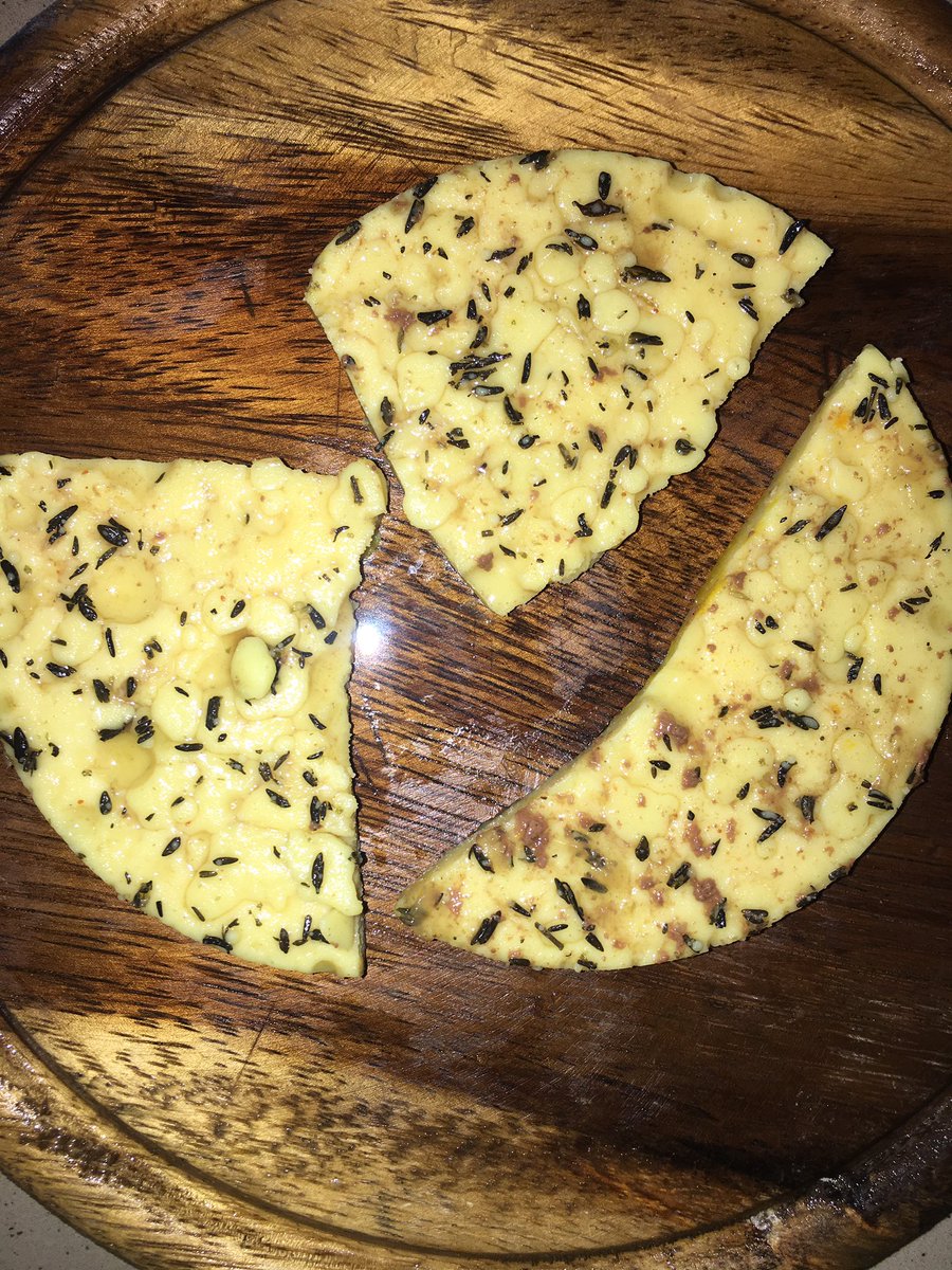 Brand_chicc's tweet photo. Who can guess what this is?
_
_
#newhere #extendlockdown #twittercreatives https://t.co/ZdTedhHzdG