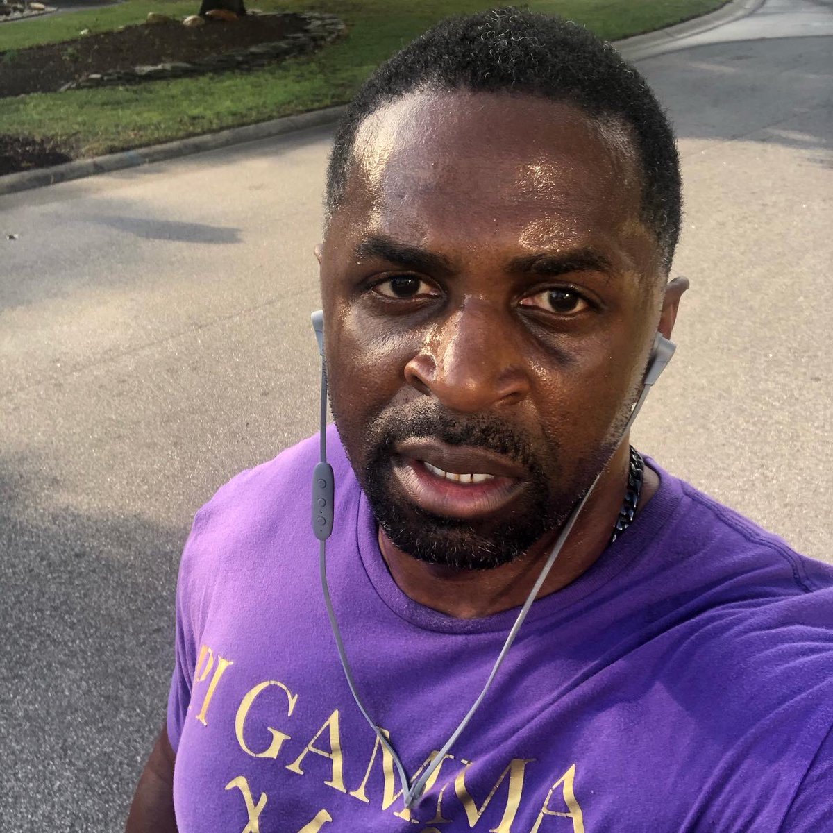 ervin_mack's tweet photo. I normally don’t lift heavy and run on the same day, but #irunwithmaud  #justiceforahmaud
I ran for my boys! I ran for me! I pray for justice and I pray for God’s love to be shared during this time.#loveconquers #speakupspeakout https://t.co/XHVUY7jO3x