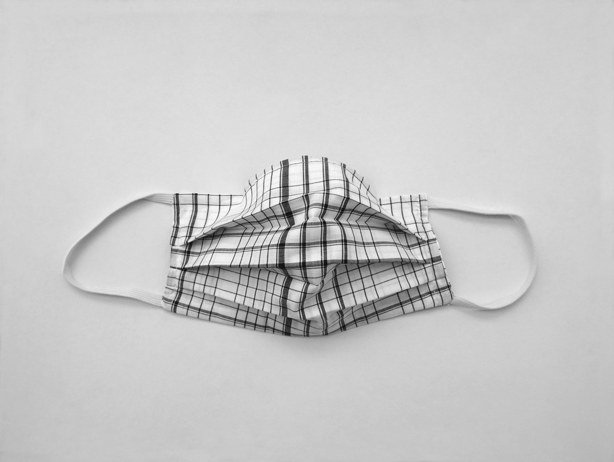 garageclothe's tweet photo. Cotton face mask with filter pocket and nose wire / Washable, double layer face mask, checkered 
Shop here:  https://t.co/25fx0GZ0N2 
#facemask #washablefacemask #cottonfacemask #facecovering #noisewiremask #facemask https://t.co/h3uXk3RSmf
