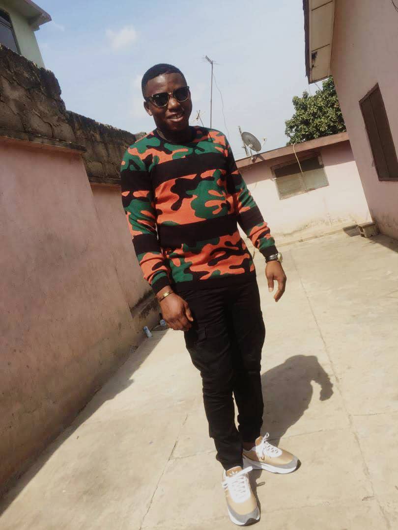 KayBee1_'s tweet photo. #thejamesandkatahshow @Pure957fm @Papjay007 @MrKatah @DJLamarGh @MaseBillion
Shouts to myself and @GhDunga @dungamoratagh @OpaninKofiKyere @NanaAfiaHemaa issa Friday Distin #FridayBorns
I get maaaad love for them ❤ https://t.co/bO0QQhufAS