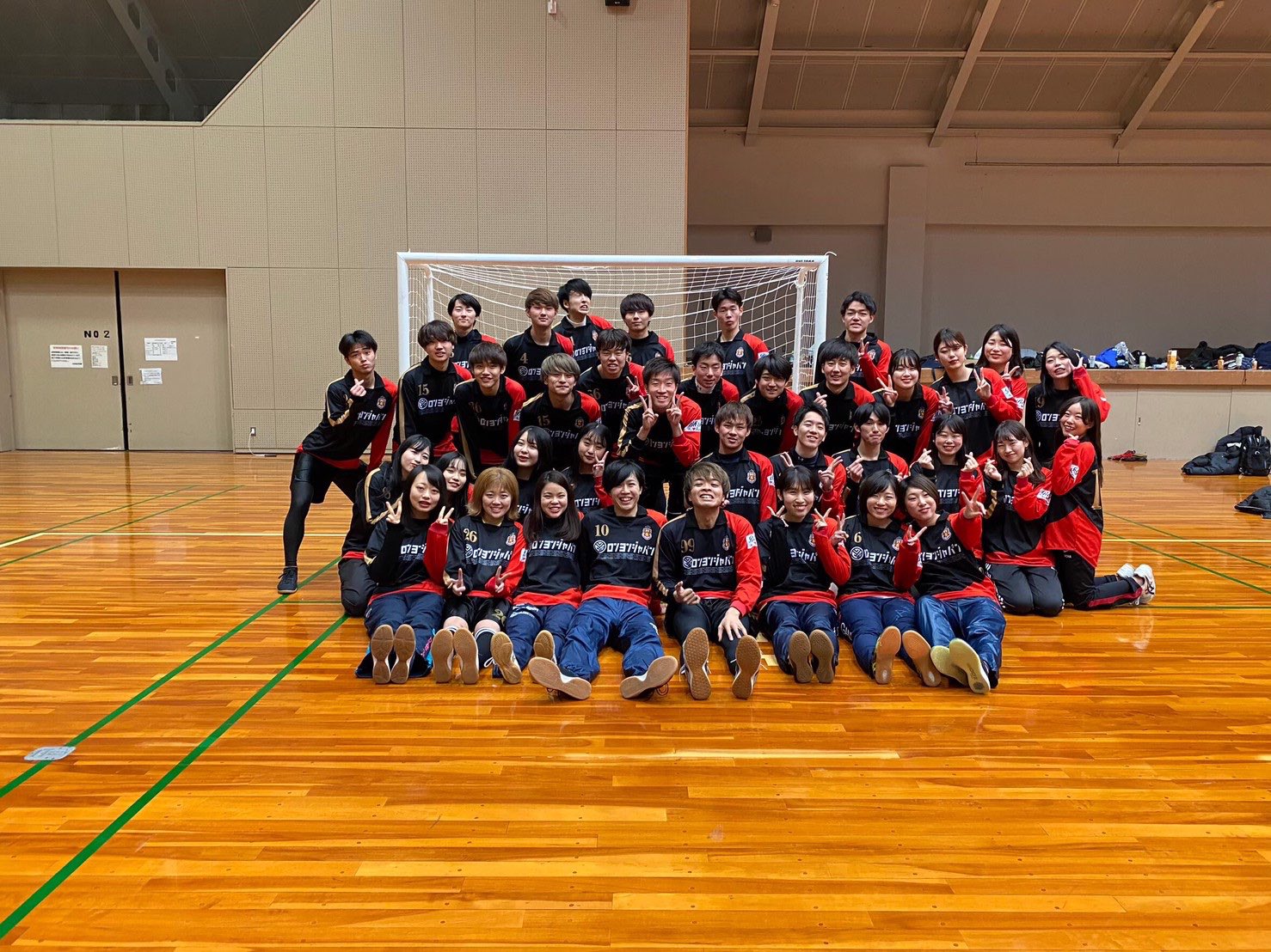 兵庫県立大学b F 1年で最後のイベントは2月の春合宿です 今年は2泊3日で和歌山に行きました 夏合宿同様にフットサルや飲み会や観光で充実した3日間になります 春から兵庫県立大学 春から県大生 県大 兵庫県立大学 フットサル 神戸商科