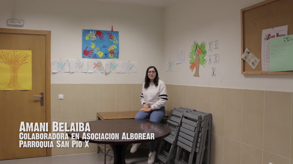 ResFloraTristan's tweet photo. Le gusta colaborar en la parroquia con los/as niños/as del barrio y contribuir a que aprendan valores cívicos a través del juego. Ser más responsable y colaboradora con la sociedad son las grandes bazas que le aporta la Flora Tristán. #MadeInFlora https://t.co/XMjb3O5vbc https://t.co/cJ7RW4Pzah