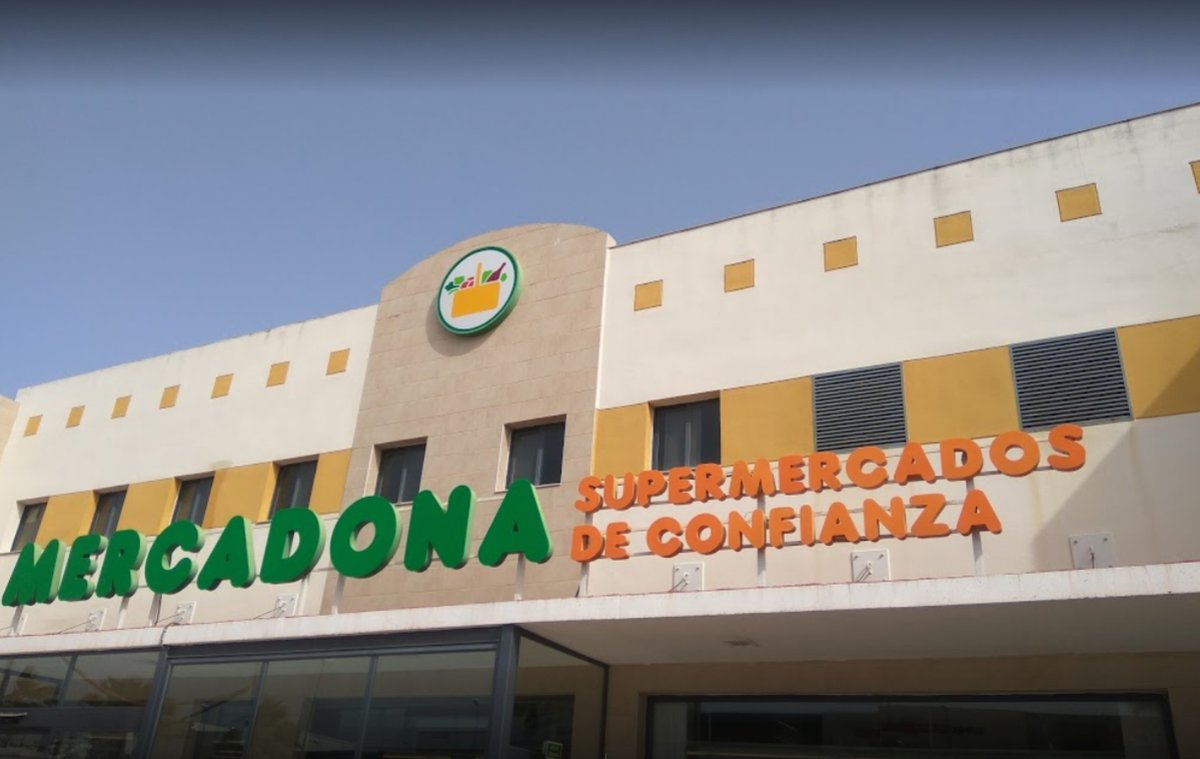 #Coronavirus #stopbulos

<a href="/Arahalcomunica/">Ayuntamiento de Arahal</a>, Mercadona de Arahal y profesionales de salud desmienten una información difundida por redes relativa a la presencia de una persona positiva en COVID 19 en dicho establecimiento de la localidad.