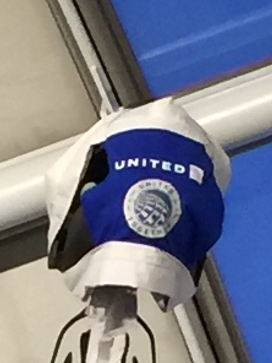 LStepanski23's tweet photo. United protecting ORD’s Dino with a mask! #UnitedTogether @weareunited @MikeHannaUAL @mcgrath_jonna @Lstprncssofoz https://t.co/pffED5A09H