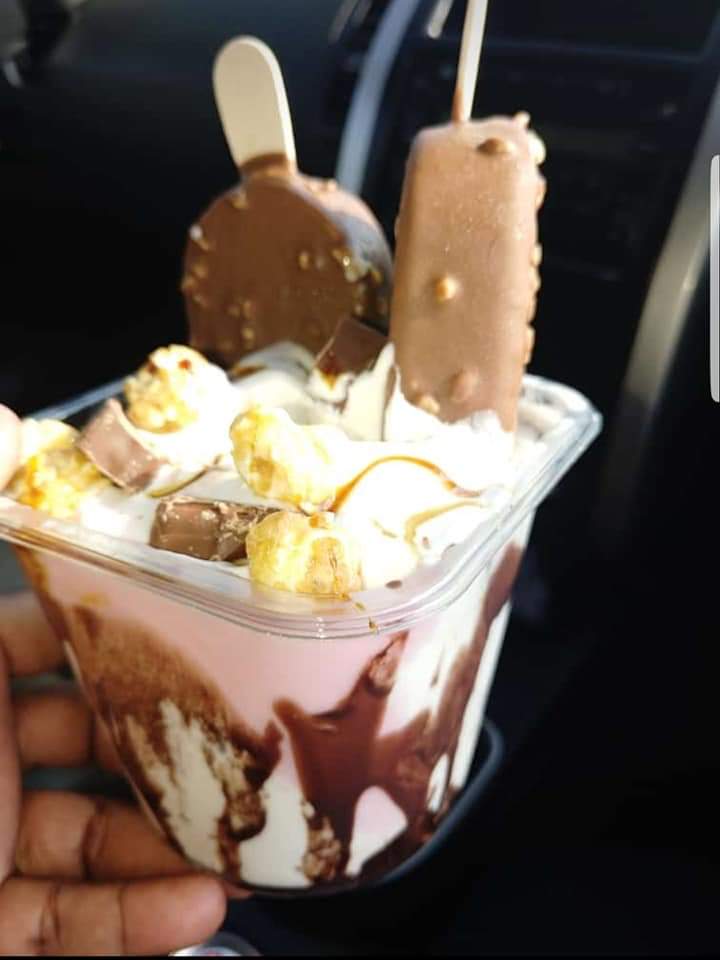 Tshepo110's tweet photo. Please support my buddy Sfiso Mathenjwa. Address is 338 Roka street Daveyton. Ice cream costs only R50 https://t.co/G5r5D7FZJ7
