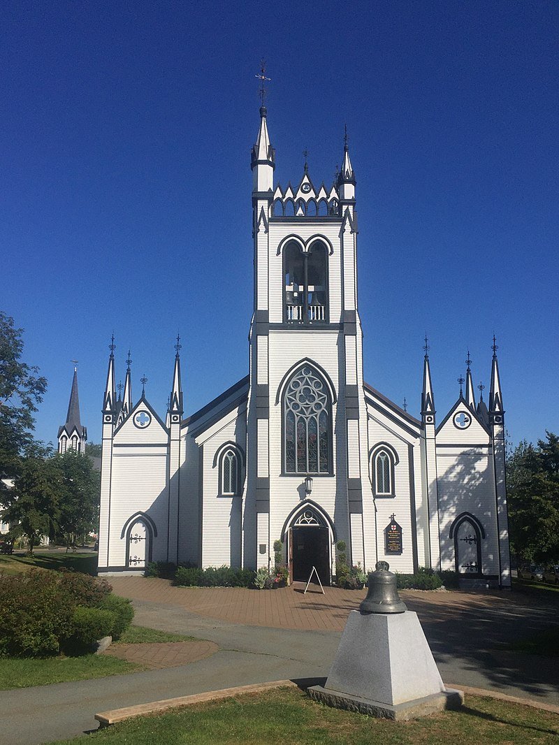 ...which was then disassembled and taken piece by piece out of the new church, packed up and sent to Nova Scotia, and rebuilt, becoming one of Canada's oldest churches (though the gothic detailing is clearly later)