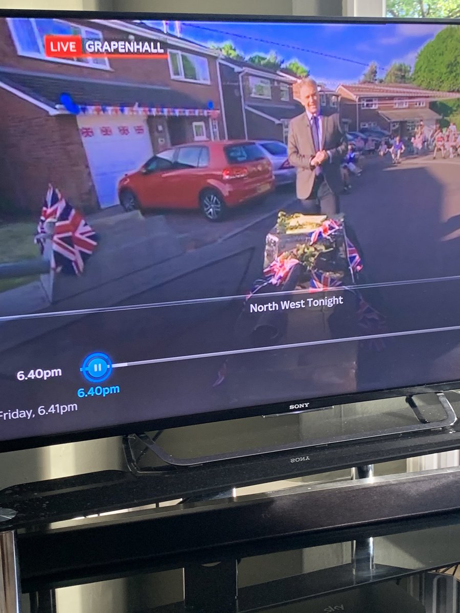 How poor. You need to do a spell check before doing a live broadcast. You need to apologise to the people of Grappenhall ⁦<a href="/BBCNWT/">BBC North West</a>⁩