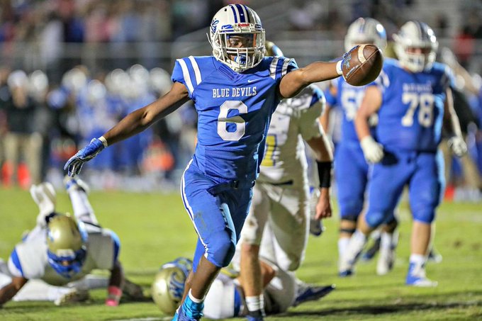615Preps's tweet photo. Who gets to the championship round - Blue Devils or Green Wave? #WhoYaGot https://t.co/MP6FyhArzr
