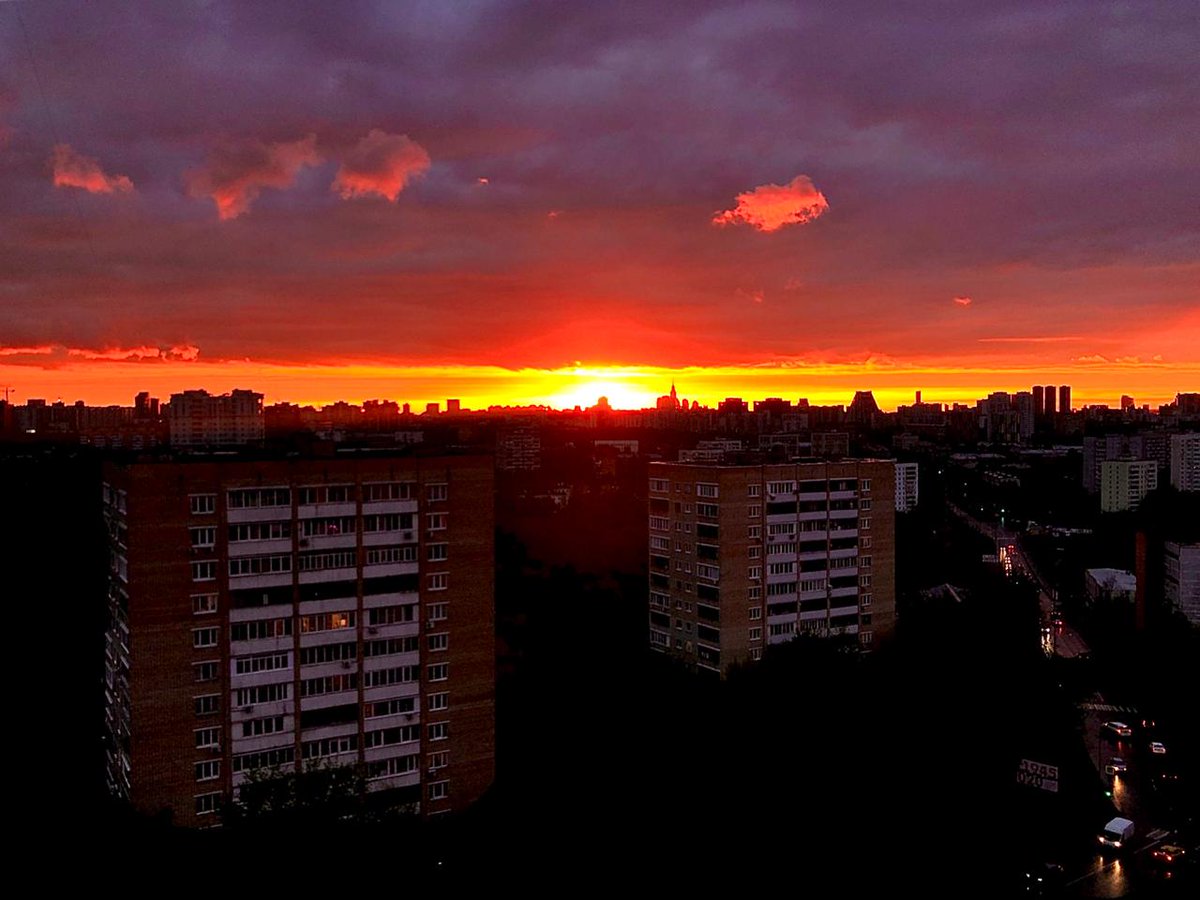 Сегодняшний закат в москве