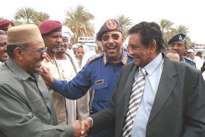 SonaSalahaldeen's tweet photo. الصورة دي تفتكر وردي هو رئيس الجمهورية😌🤭 https://t.co/sGvRxXN7pL