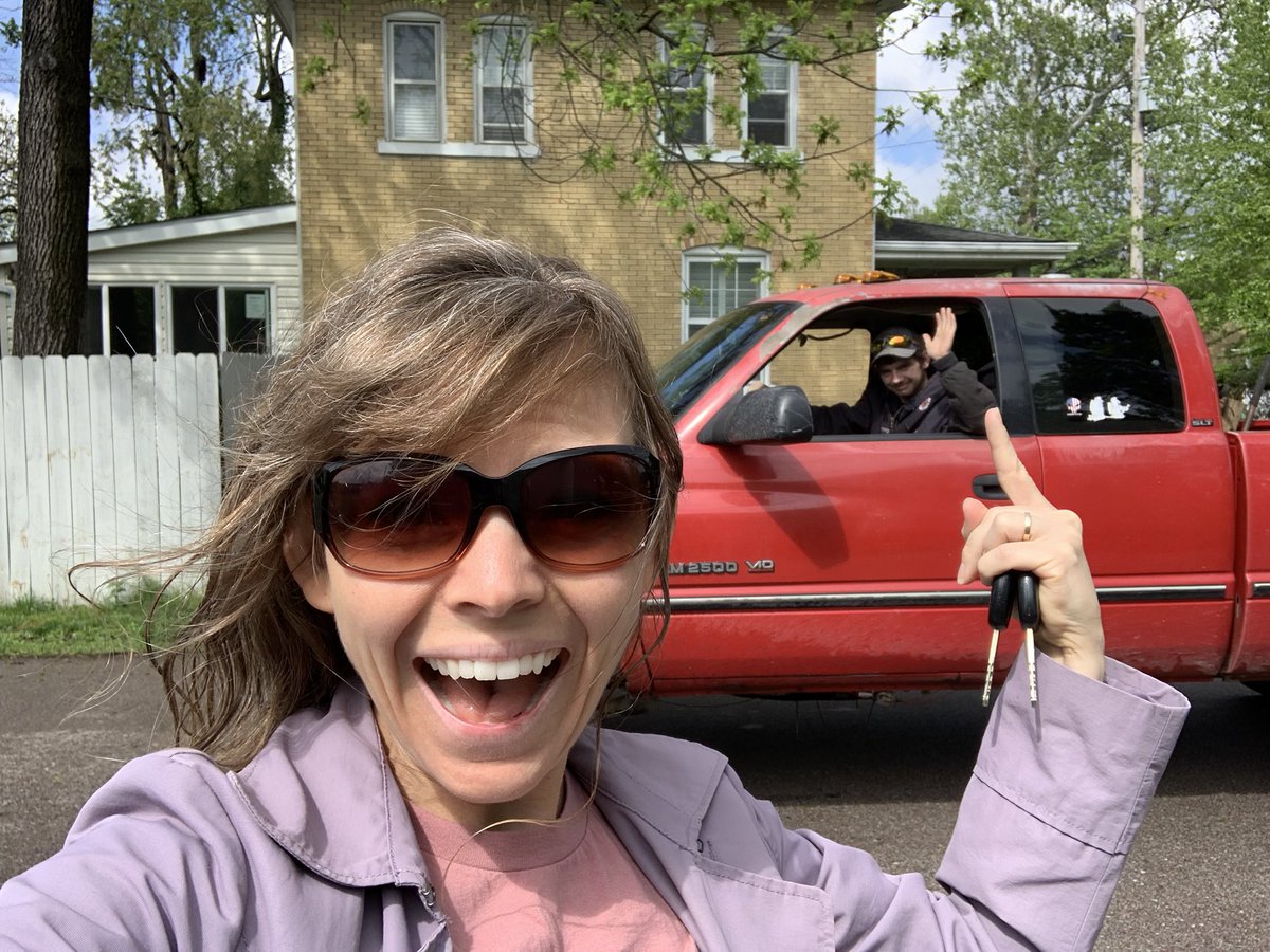 That moment when you’re making social distanced house calls to give your AP kiddos a senior gift, and then you get a bonus senior visit!!
