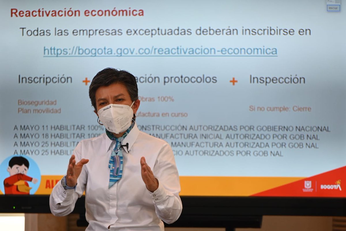 Bogota's tweet photo. Medidas y advertencias:
- 80 km de ciclorruta permanente se quedarán
- 😷 es obligatorio
- Guardar + de un metro de distancia
- Denuncie si lo obligan a trabajar sin 😷 o sin medidas de bioseguridad
- NADIE puede entrar a trabajar entre 6 y 9 a.m.
- Lavar 👏 y cara cada 2 horas https://t.co/EWc2uCMLd9