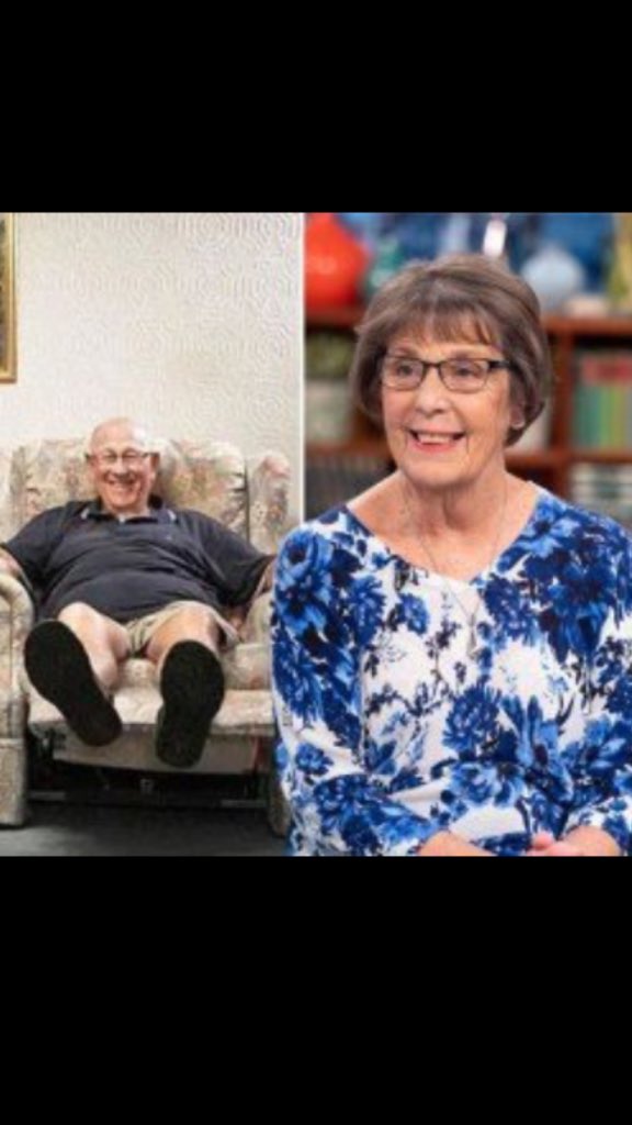 Such sad news that June has passed away so so sad such a lovely lady 💔💔re-united with Leon 🌹🌹sending our Condolences to family and friends RIP much love Jenny and Lee ♥️xx #RIPJune #Gogglebox