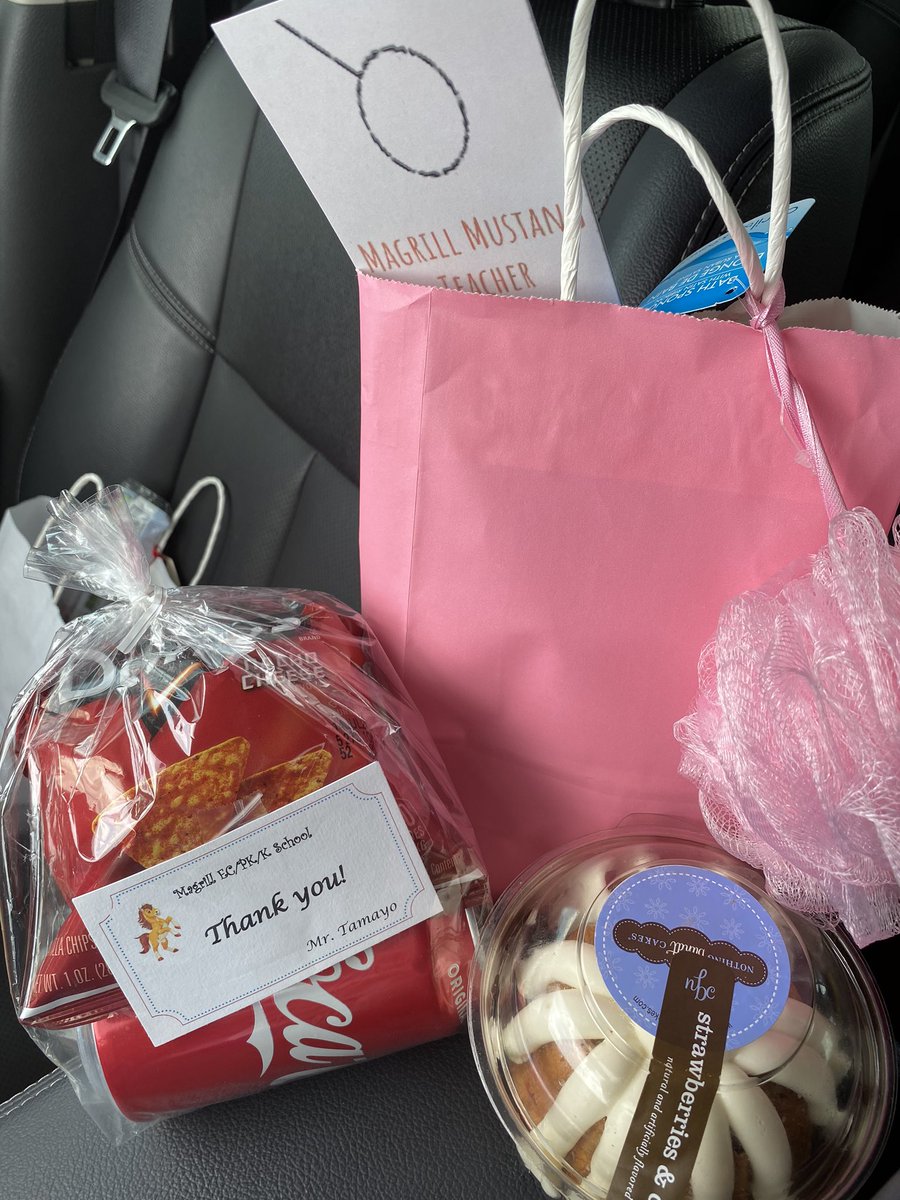 P_HuttoKelley's tweet photo. @Magrill_AISD THANKS! Feeling grateful! I didnβt get pictures of the drive thru b/c I was just #SHOCKED at the love! From lunch to dessert to bubble bathβwow! This teacher has been appreciated more than ever expected! Ready to take on whatever comes our way as #MagrillMustangs! https://t.co/7LV56GGphj