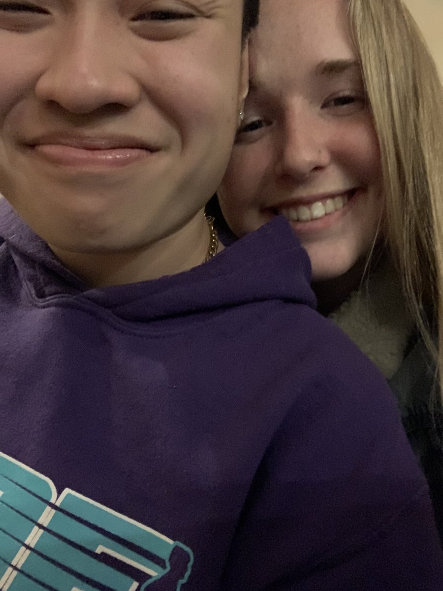 Anna13Howe tweet picture