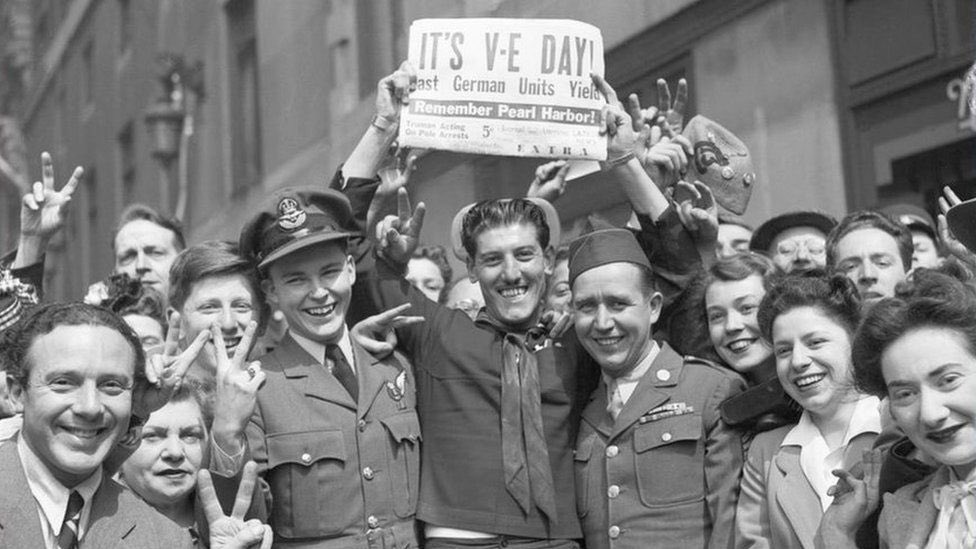 copa_apps's tweet image. 75 years ago today... everyone came together to overcome adversity.

Today, let us reflect on what our grandparents endured, and let us admire their perseverance. 

Today is a day for celebration🎉

Happy VE Day👋🏻