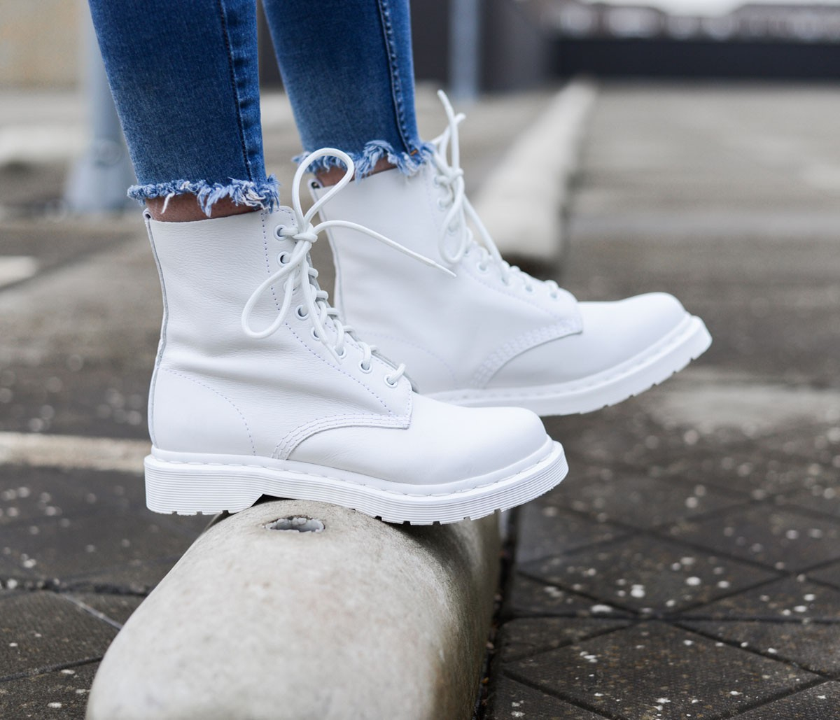 kinder dr martens wit