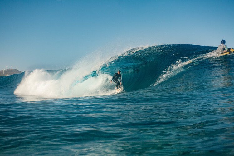 SebSmart's tweet image. El Fronton. What a wave.

Photo by Tom Young