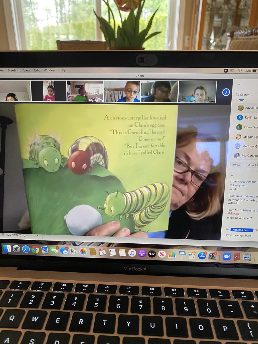 DelbonisKristen's tweet photo. Rekindling our Reading Buddies Program📕
4th &amp; 1st graders reunited👫🏻#allaboutconnections #wellbeing #woodridgewizards @MarisaLVJackson @CranstonSchools @JeannineNota  @AInfanteGreen https://t.co/oLSIPUqa4w