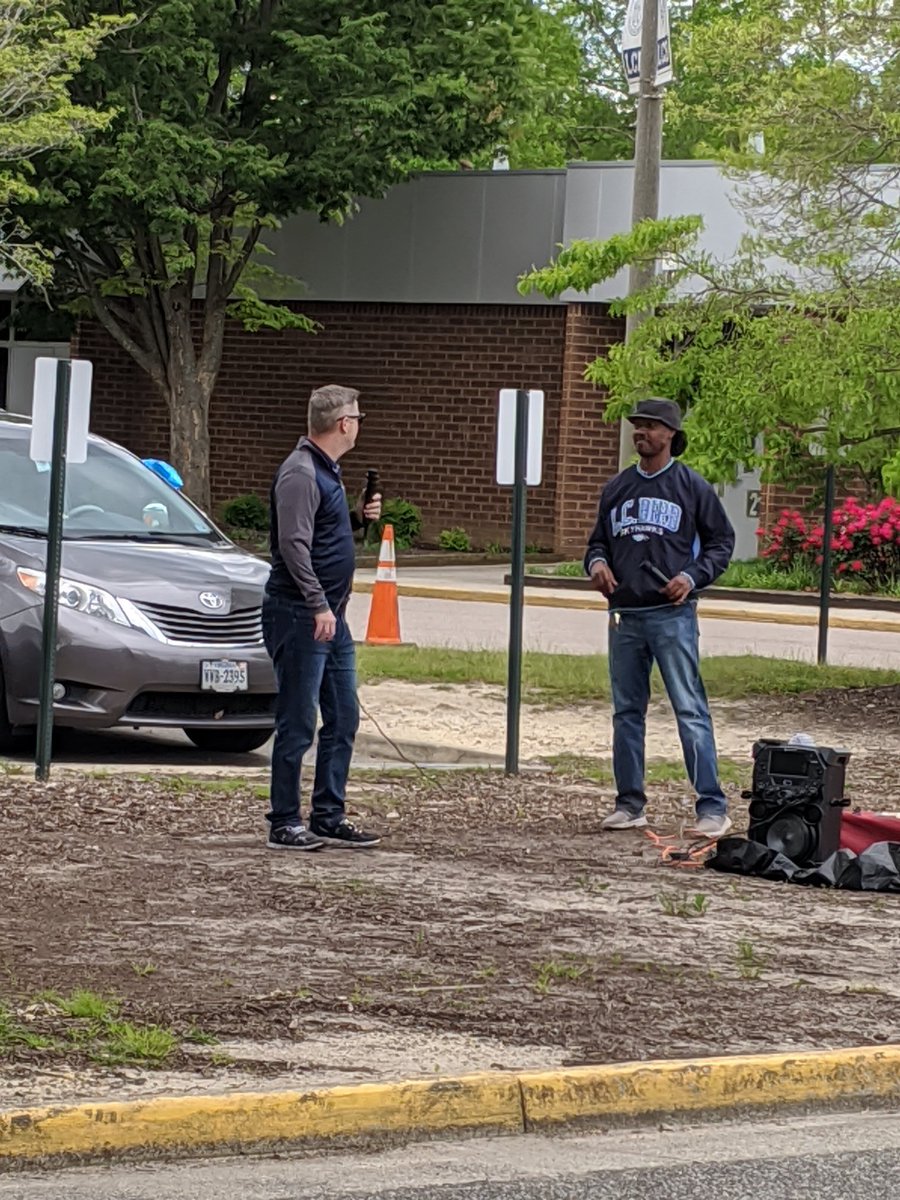 MathAndJustice's tweet image. Well. I changed back into PJ's before I took a picture in my Bird gear... But the highlight of the day was definitely the MC's grooving the the throwbacks. #BeTheU #oneCCPS #LCBSpirit #TeacherAppreciationWeek #lovemyadmin #sisqo #ginuwine #BackstreetBoys #cher #titanic
