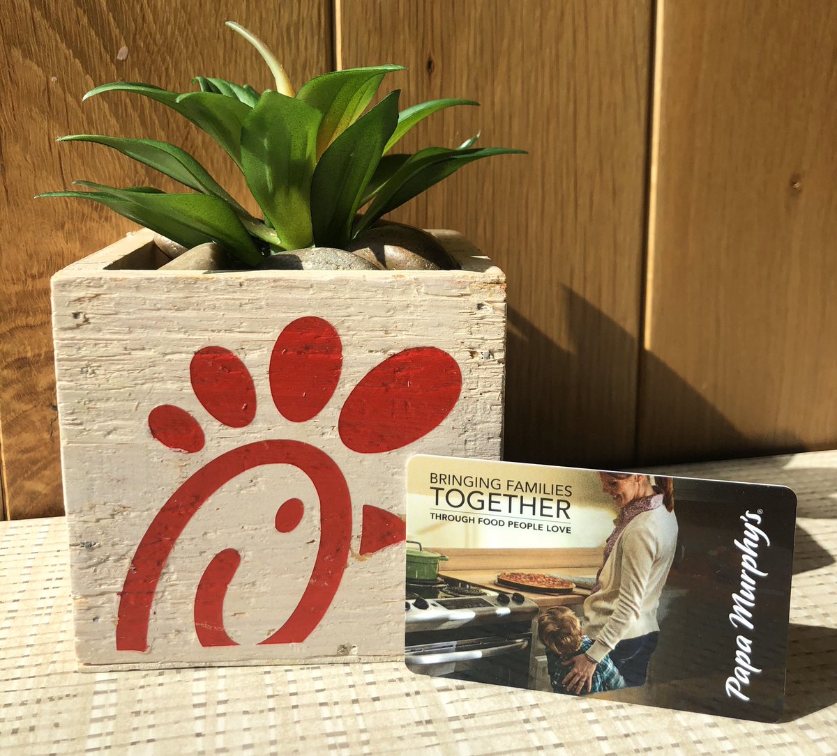 Today’s #SupportLocalBusinesses giveaway offers take-n-bake pizzas that are hand-crafted and served on crusts made from scratch! Please like, share, retweet, etc. for a chance to win a $50 gift card to <a href="/papamurphys/">Papa Murphy's</a>!! #ChickfilACares