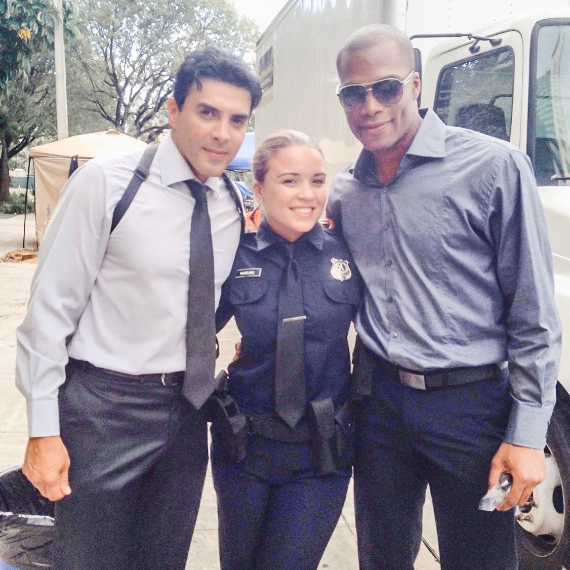 GiGiDiazLIVE's tweet photo. Starting a thing &amp; calling it #FunFactFriday! Fun fact: ⠀
Did you know I played the role of a police officer in the novela "El Capo" directed by my talented friend @lilovilaplana? Your turn! Share a fun fact in the comments!⠀
✨#TheConsciousInfluencer #GiGiDiaz #SeizingHappy https://t.co/cZNIIghNFw