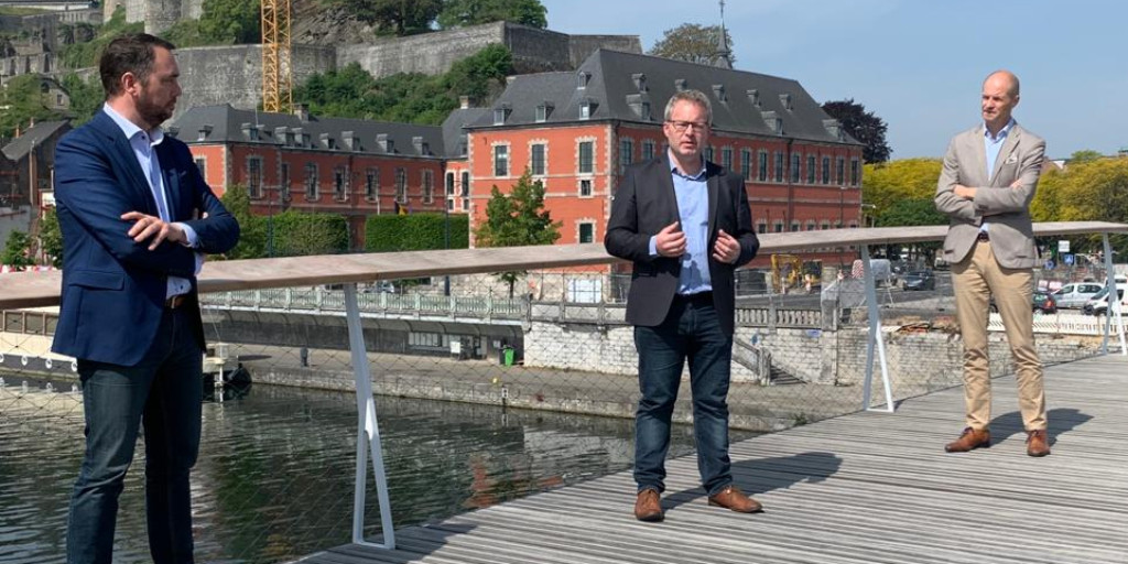 👏 Ouverture de l’Enjambée dans la capitale de la Wallonie ce lundi ! Je ne peux que me réjouir de cet aménagement très attendu et nécessaire qui permettra aux namurois·ses la mobilité la plus active qui soit : la marche et le vélo !