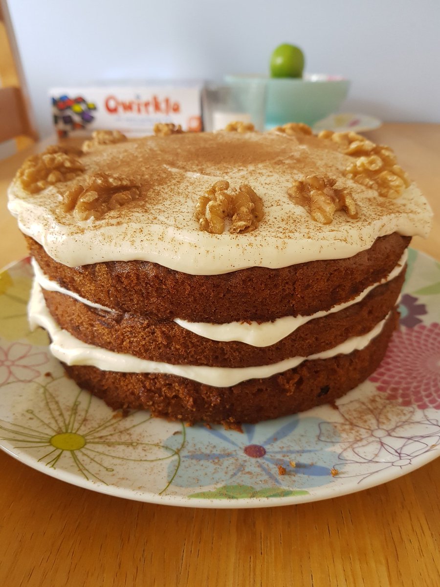 lizzyelsey's tweet photo. Wasted in surgery.
Baker's treat (top left scone- leftover dough) already eaten.
#PostNightsBaking #CarrotCake #ThreeCheeseScones #Baking #GirlCanCook #RusticButTasty https://t.co/PP94CzX7nw