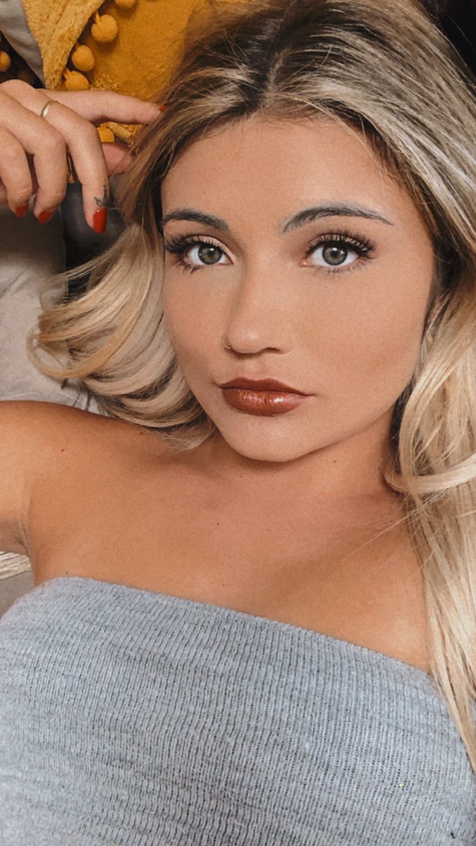 journand's tweet photo. So much place to cum
#cumtribute #slut #porn #bbcslut #horny https://t.co/bhfcsH1qwc