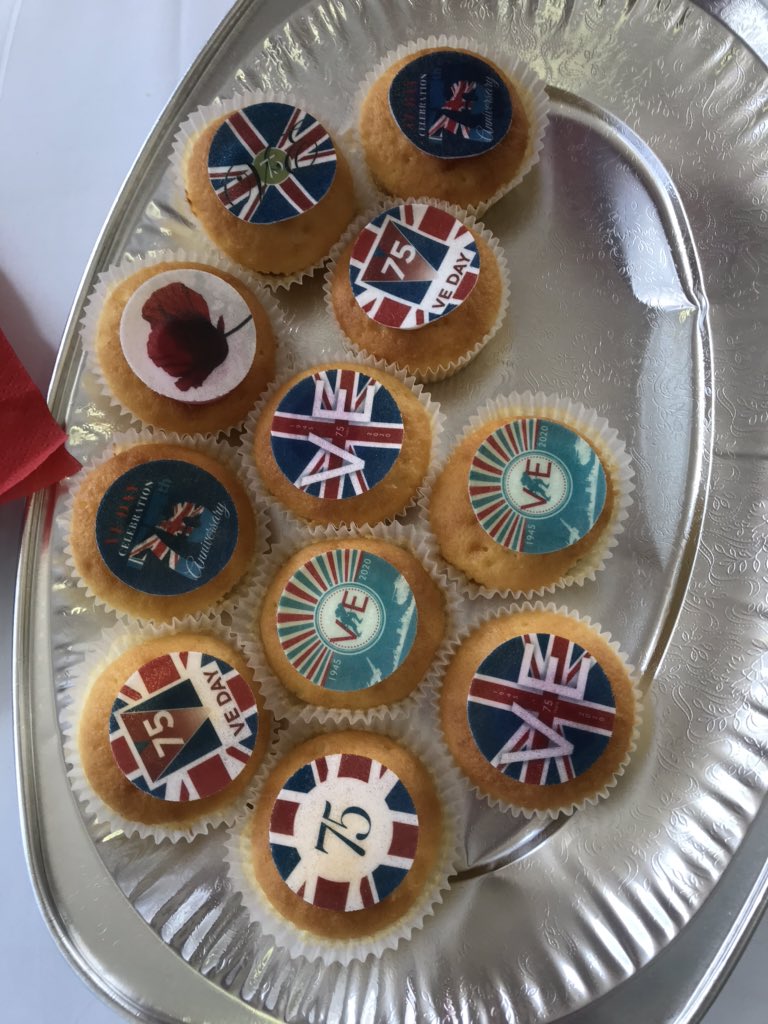 GrumbridgeJulie's tweet photo. VE Day celebrations on Beech Ward. Delicious cakes donated by staff and patients families ❤️ https://t.co/fetvRhwyBn