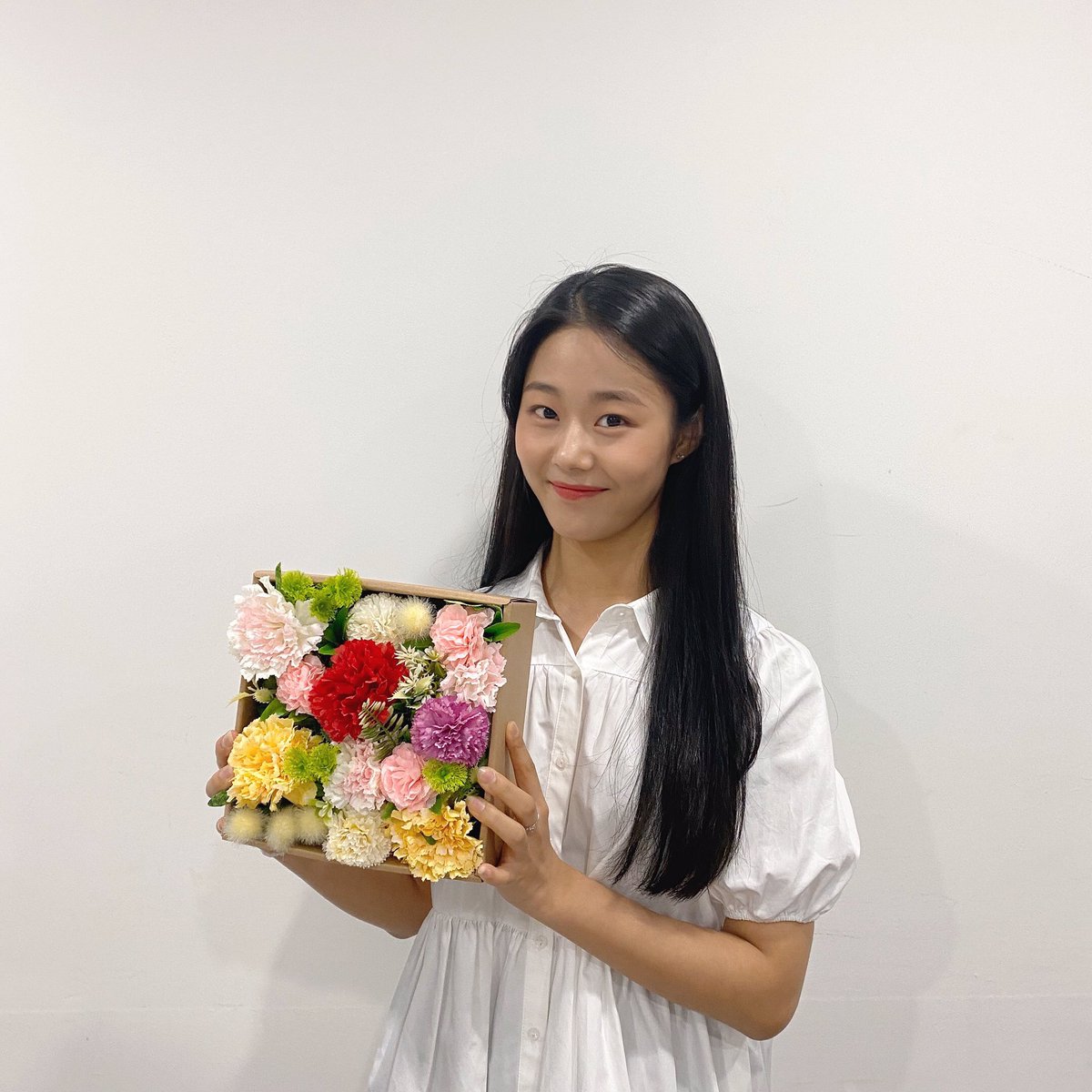 chaeringallery's tweet photo. ｡:°ஐ 200508 
chaerin twitter update ♥

#채린 #체리블렛 #Chaerin #CherryBullet https://t.co/dbD2qBQyum