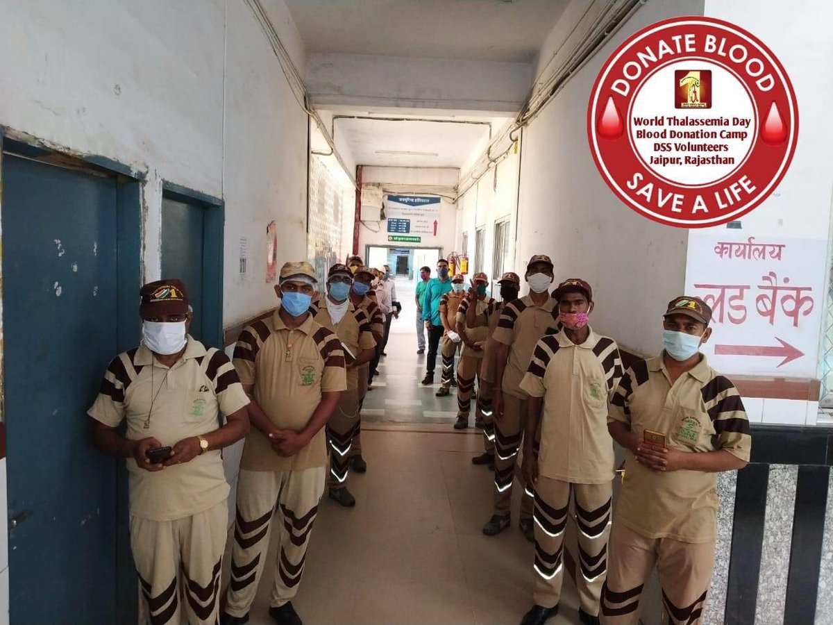 alwaysBHappy21's tweet photo. Dera Sacha Sauda के ये फरिश्ते सेवादार आज #WorldThalassemiaDay पर बढ़ चड़ कर अपने क्षेत्र मे Blood Donate कर रहे हैं. #BloodAidForThalassemia
@derasachasauda
#MSGTRUEBLOODPUMP https://t.co/jBczGqiwyJ