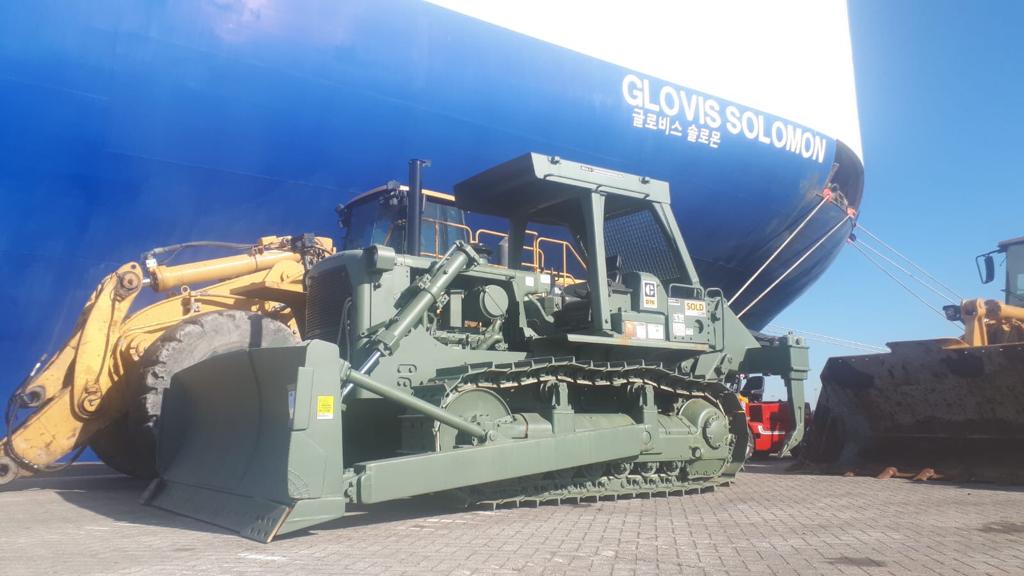 Delta_Machinery's tweet photo. CAT D7G Ex-Army sold and delivered in the port by Delta Machinery 💪👷‍♂️

Looking for an ex-army dozer? ➡️ https://t.co/LEhhFphbtN

#caterpillar #dozer #d7g #army https://t.co/i5tcJvMxCB