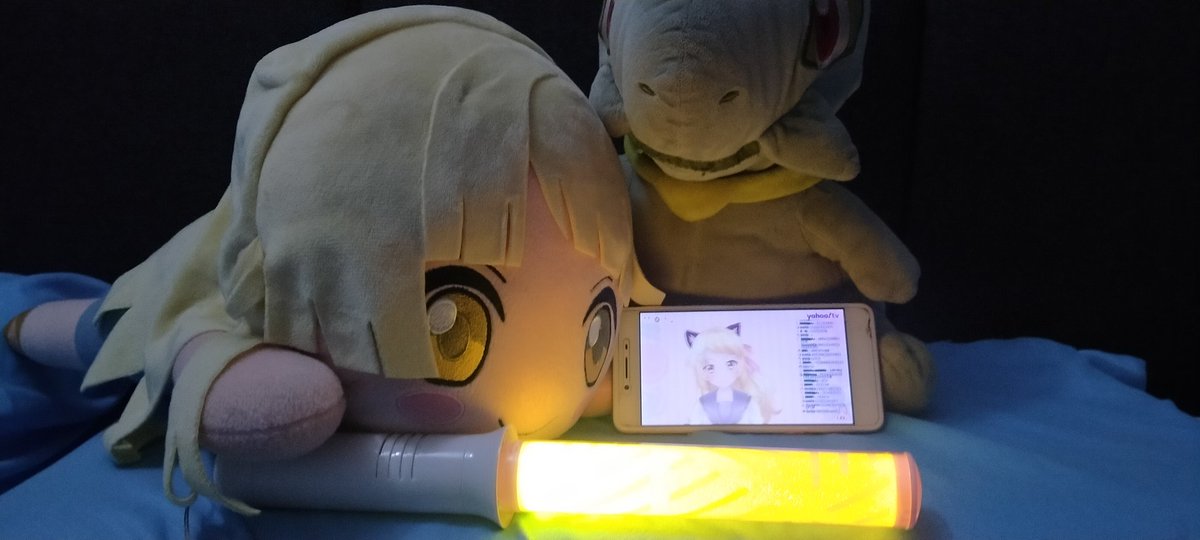 theodore_1695's tweet image. 谢谢贝塔唱好听的歌哦...
这次我用荧光棒来助阵哦...
周末好好休息哦...
礼拜一虎妮报报见哦😊😊😊

#singingtime
#HaveAGreatWeekend 
@hooniefriends